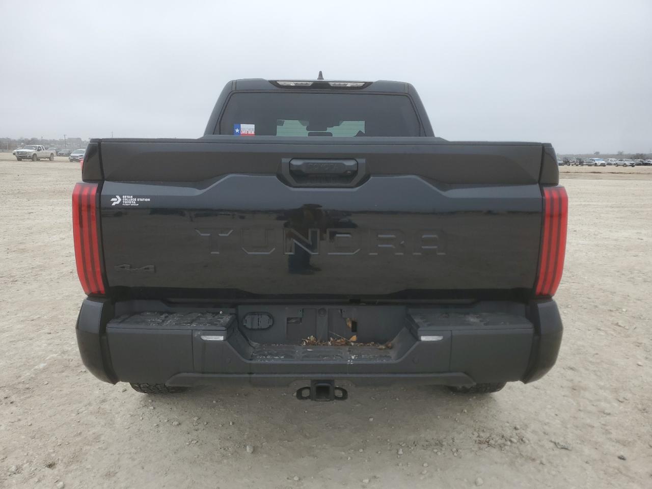 2022 Toyota Tundra - Image 6