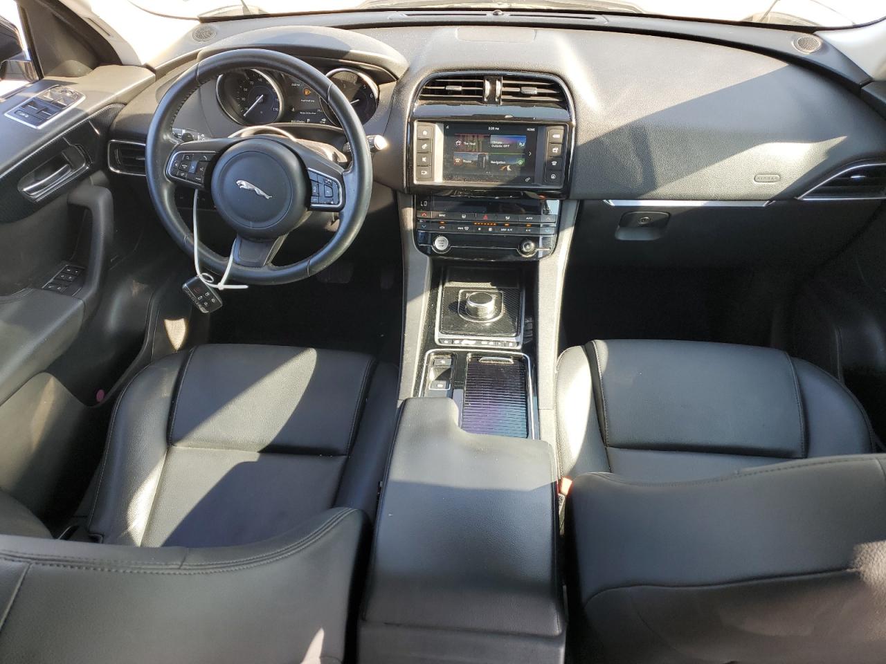 2018 Jaguar F-Pace - Image 8