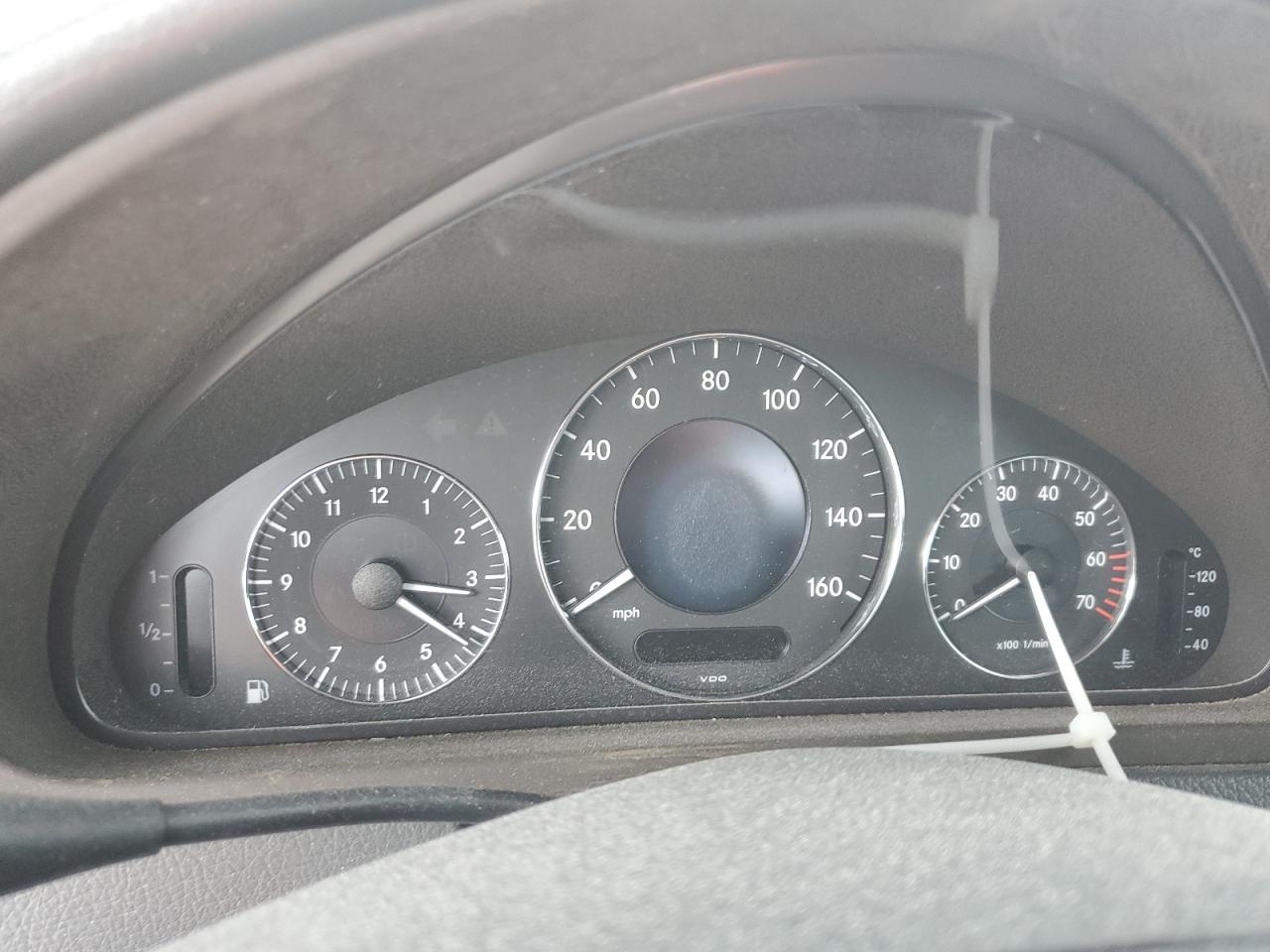 2004 Mercedes-Benz Clk 320 VIN: WDBTK65GX4T015169 Lot: 45521605