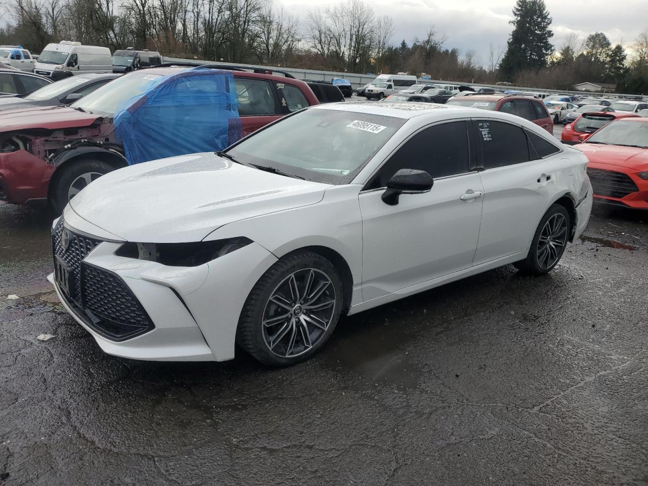 2019 Toyota Avalon - Image 1