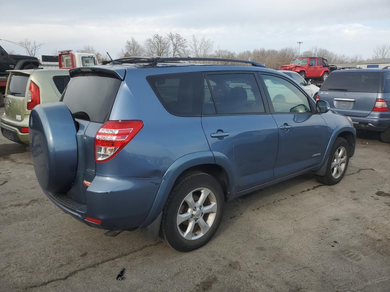 2010 Toyota RAV 4 - Image 3