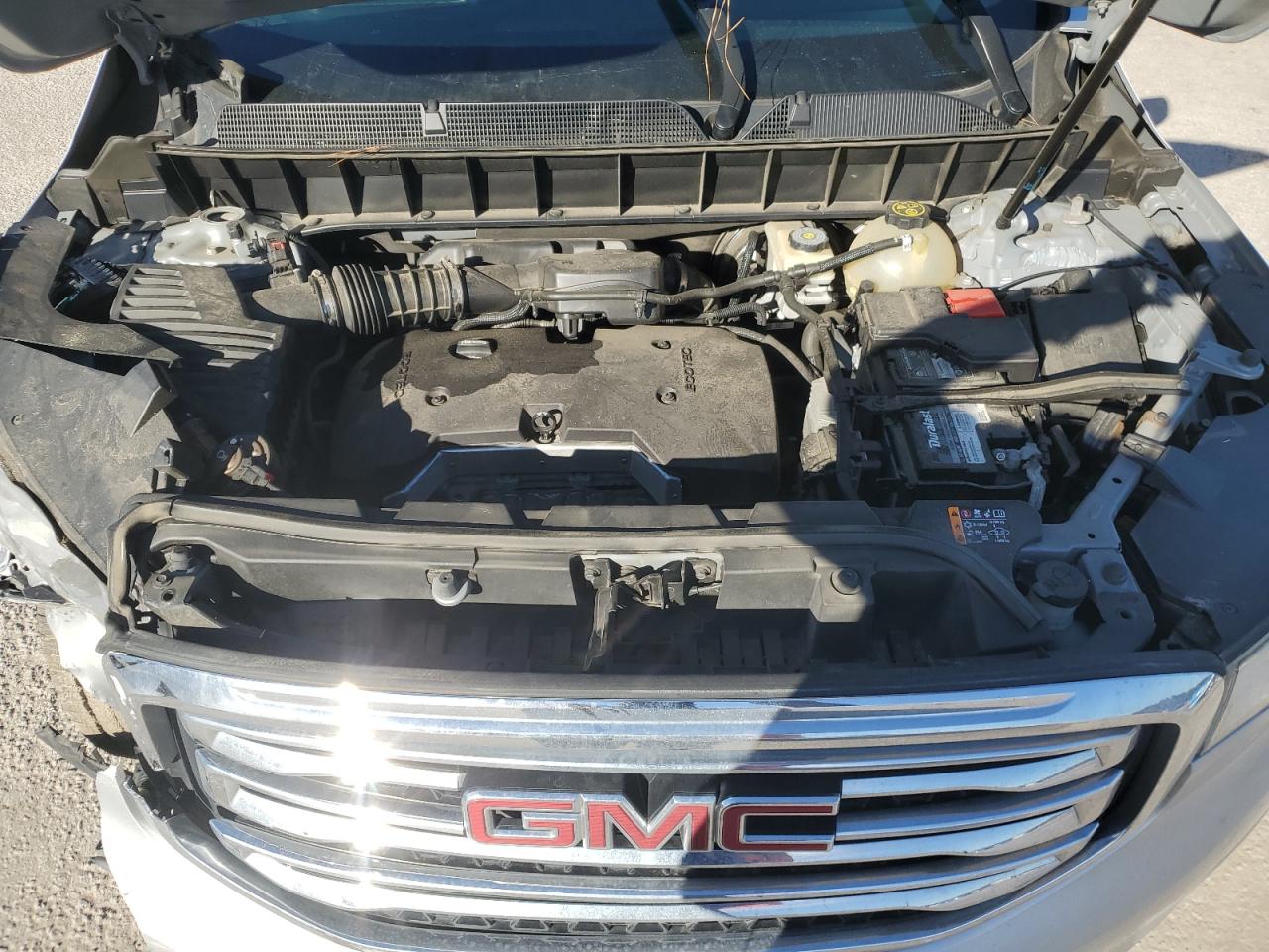 2018 GMC Acadia - Image 12