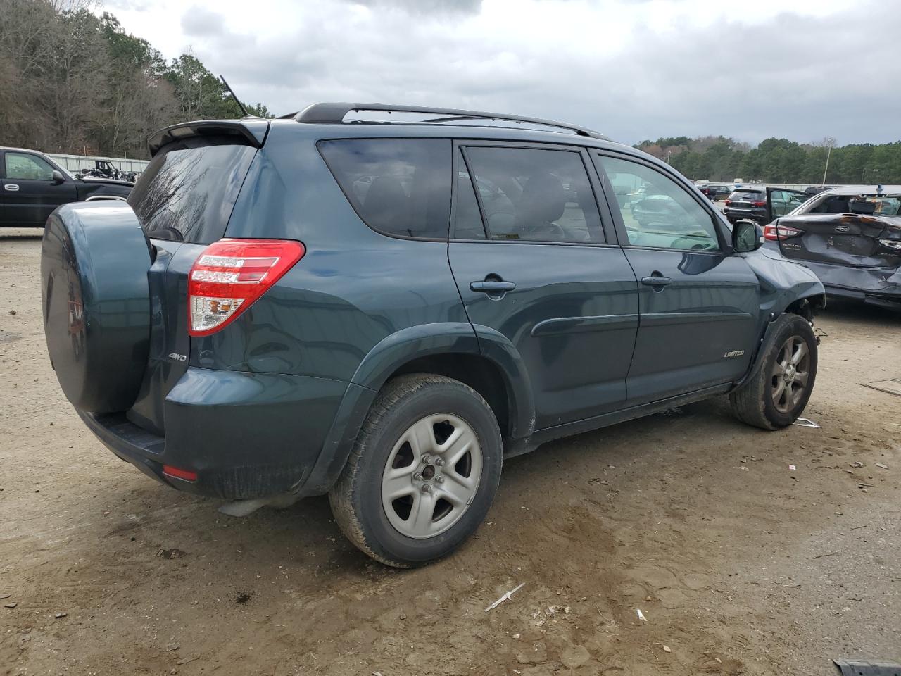2011 Toyota RAV 4 - Image 3