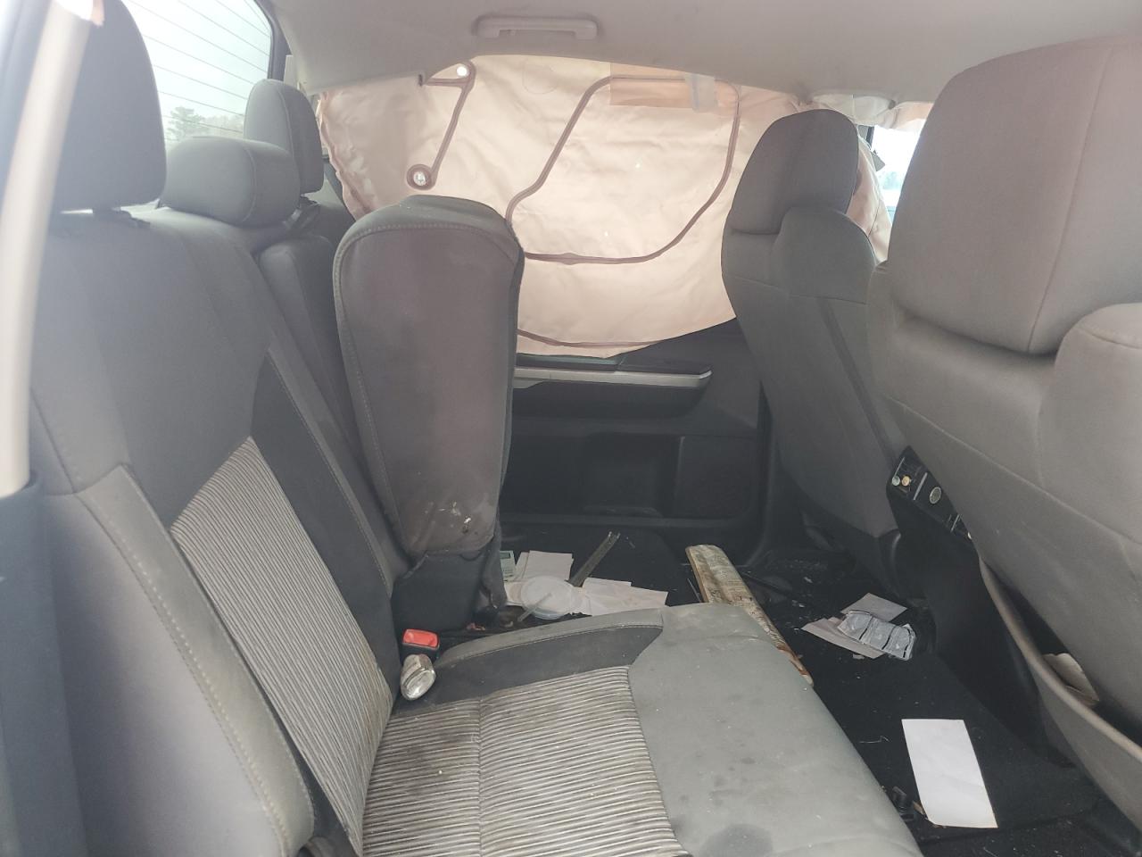 2015 Toyota Tundra - Image 10