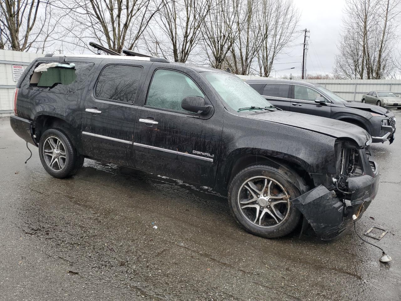2014 GMC Yukon - Image 4