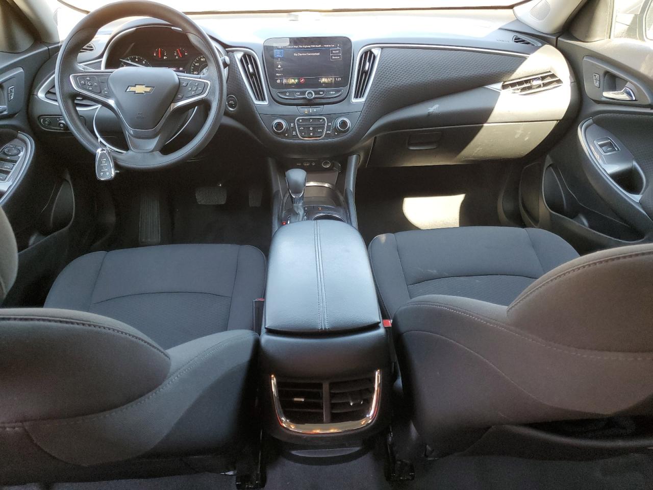 2023 Chevrolet Malibu - Image 8