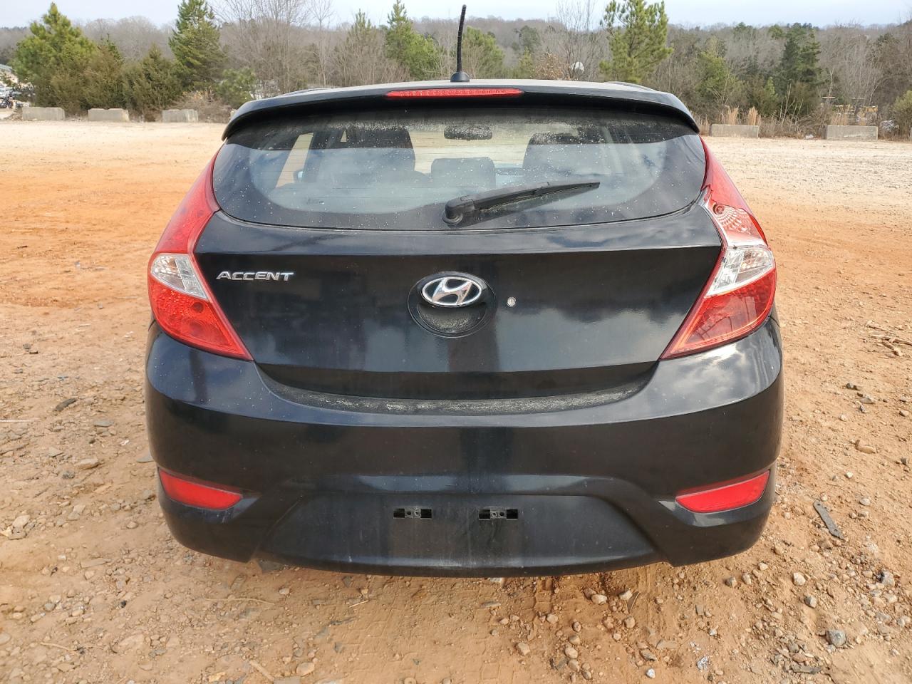 2014 Hyundai Accent - Image 6