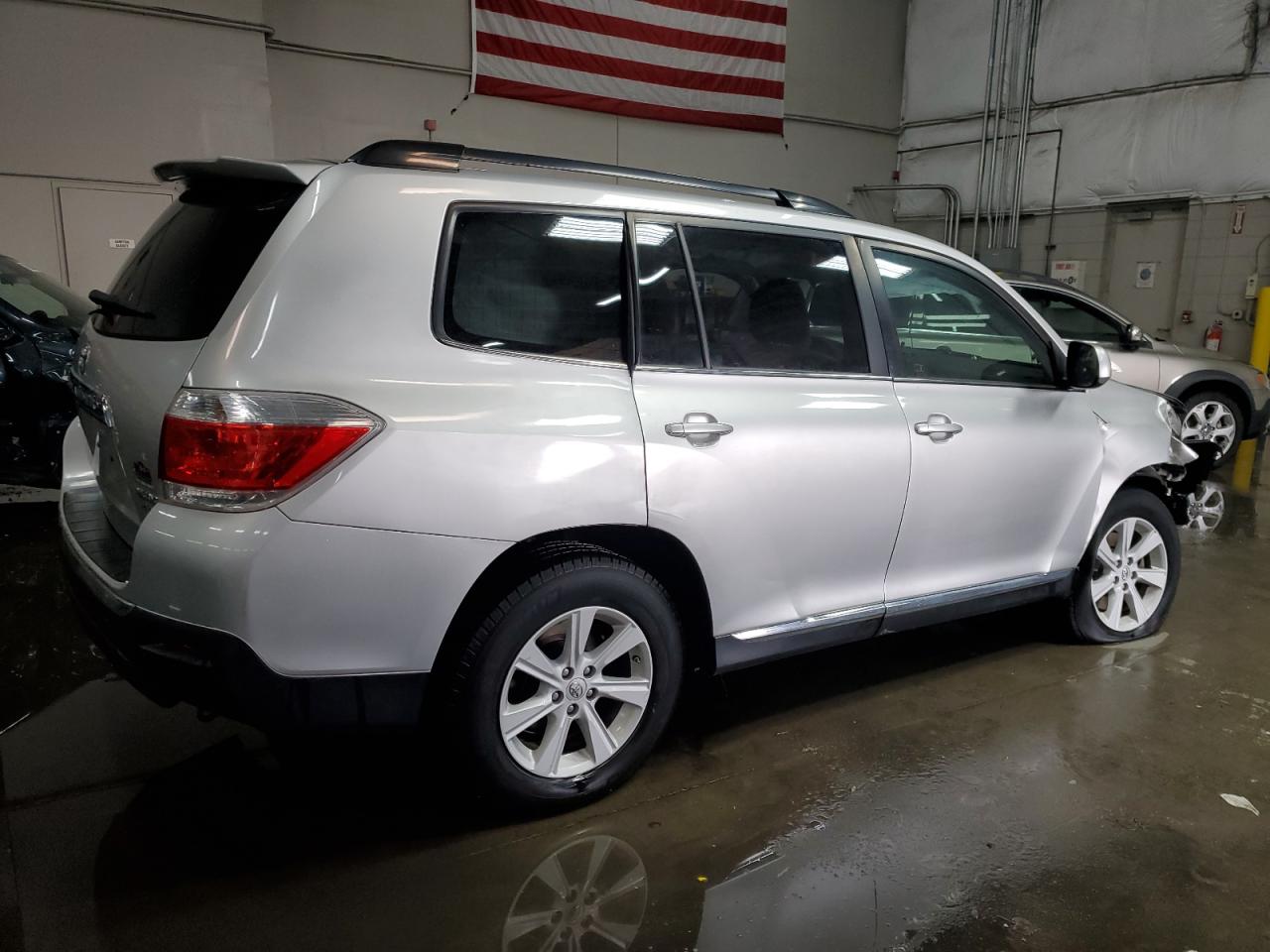 2013 Toyota Highlander - Image 3
