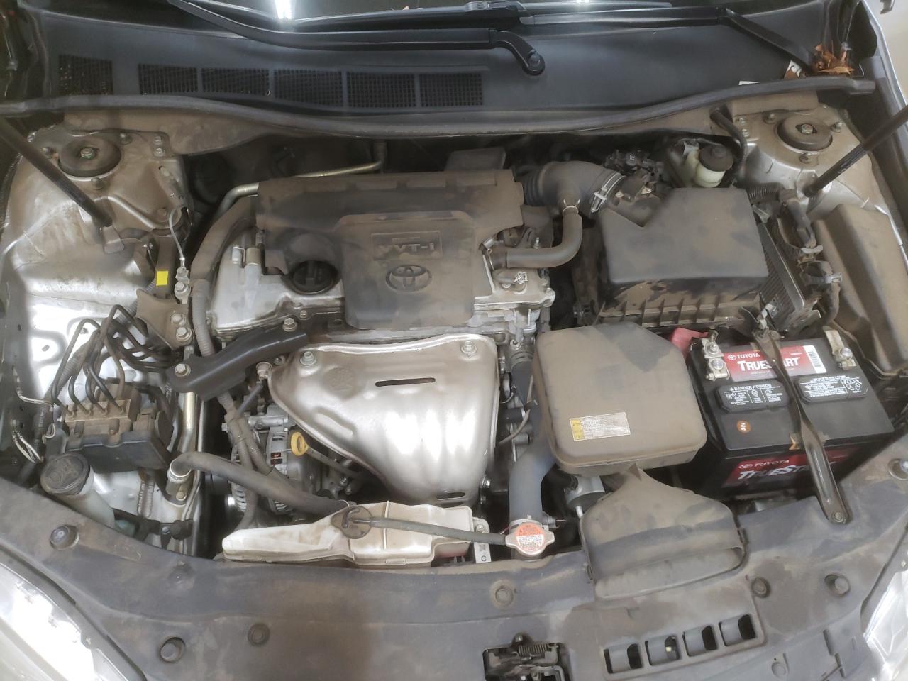 2016 Toyota Camry - Image 11