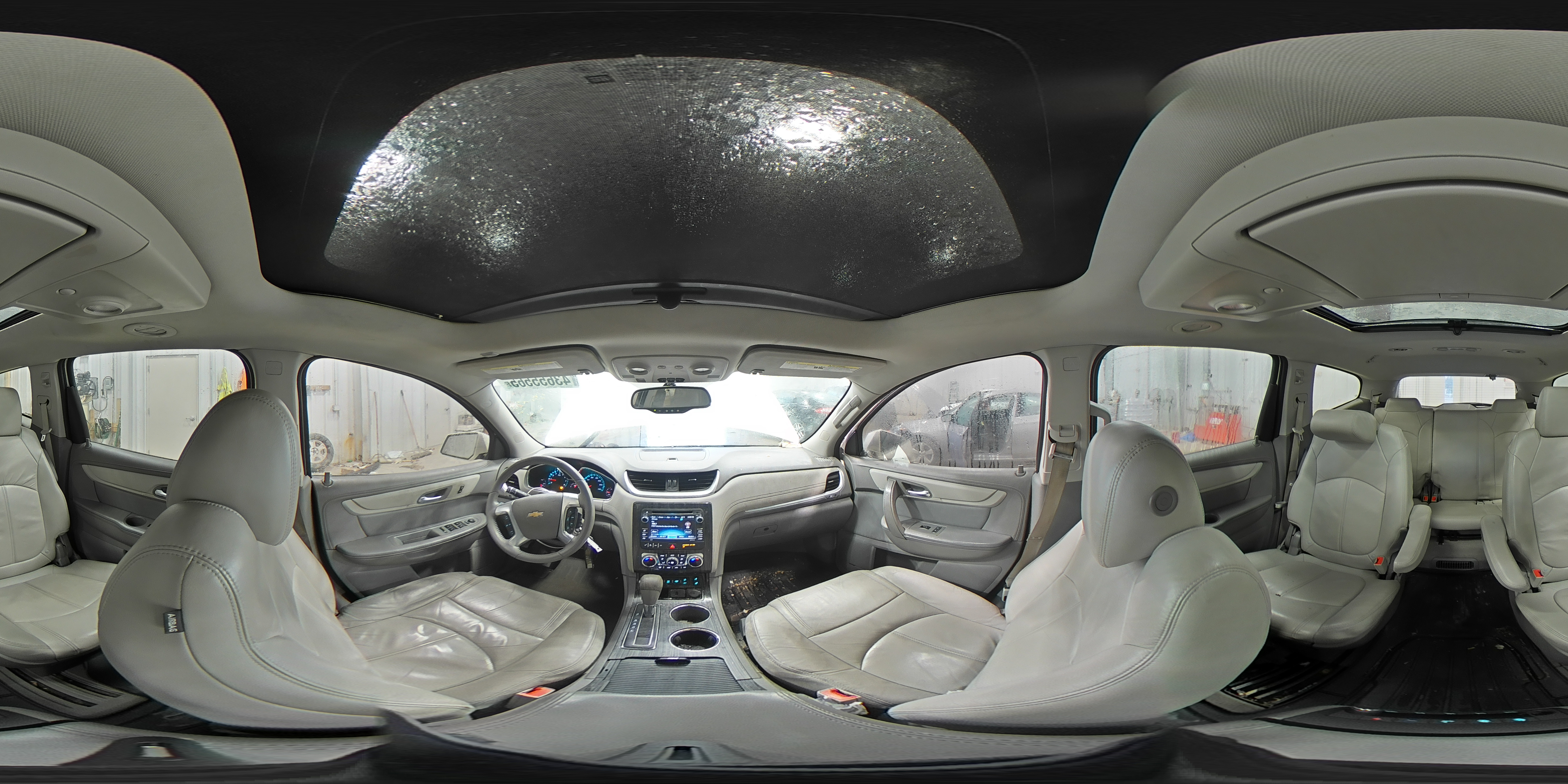 2015 Chevrolet Traverse - Image 15