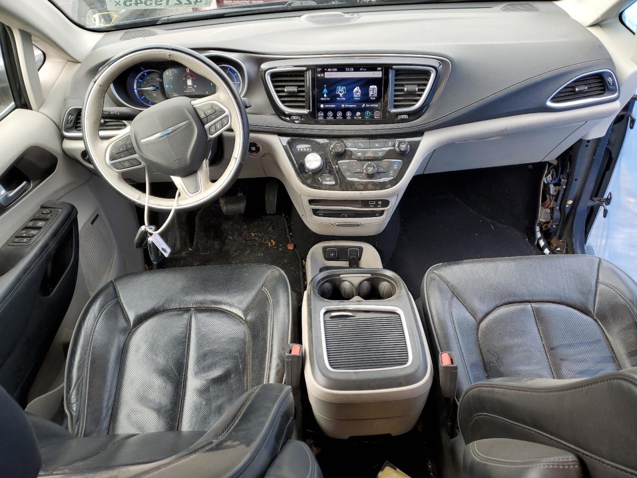 2018 Chrysler Pacifica - Image 8