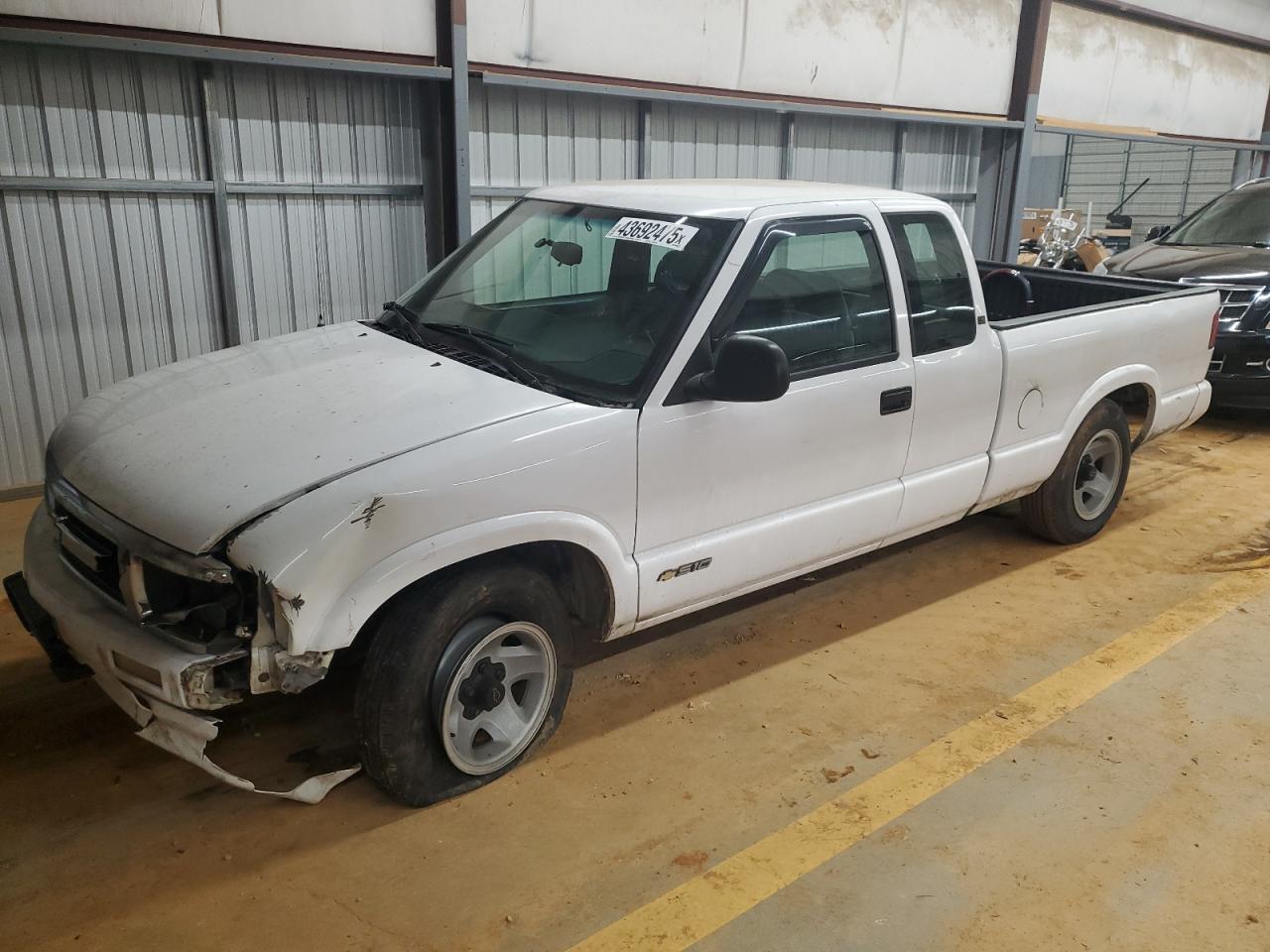 1995 Chevrolet S-10 Pickup - Image 1
