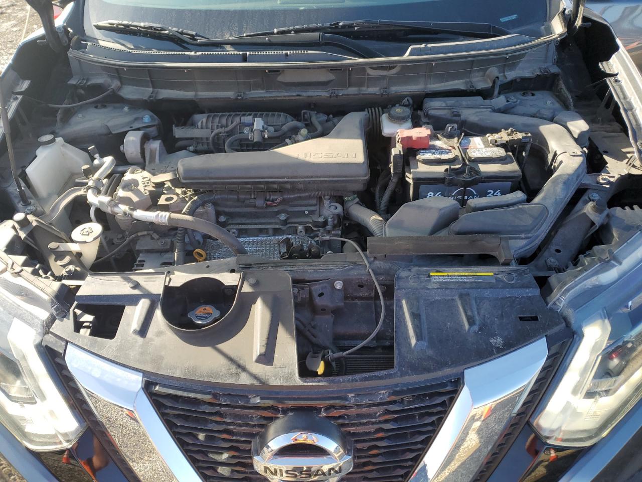 2017 Nissan Rogue - Image 12