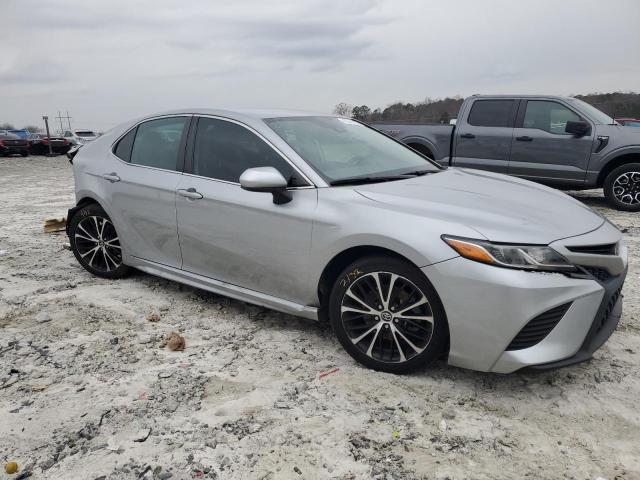  TOYOTA CAMRY 2020 Серебристый
