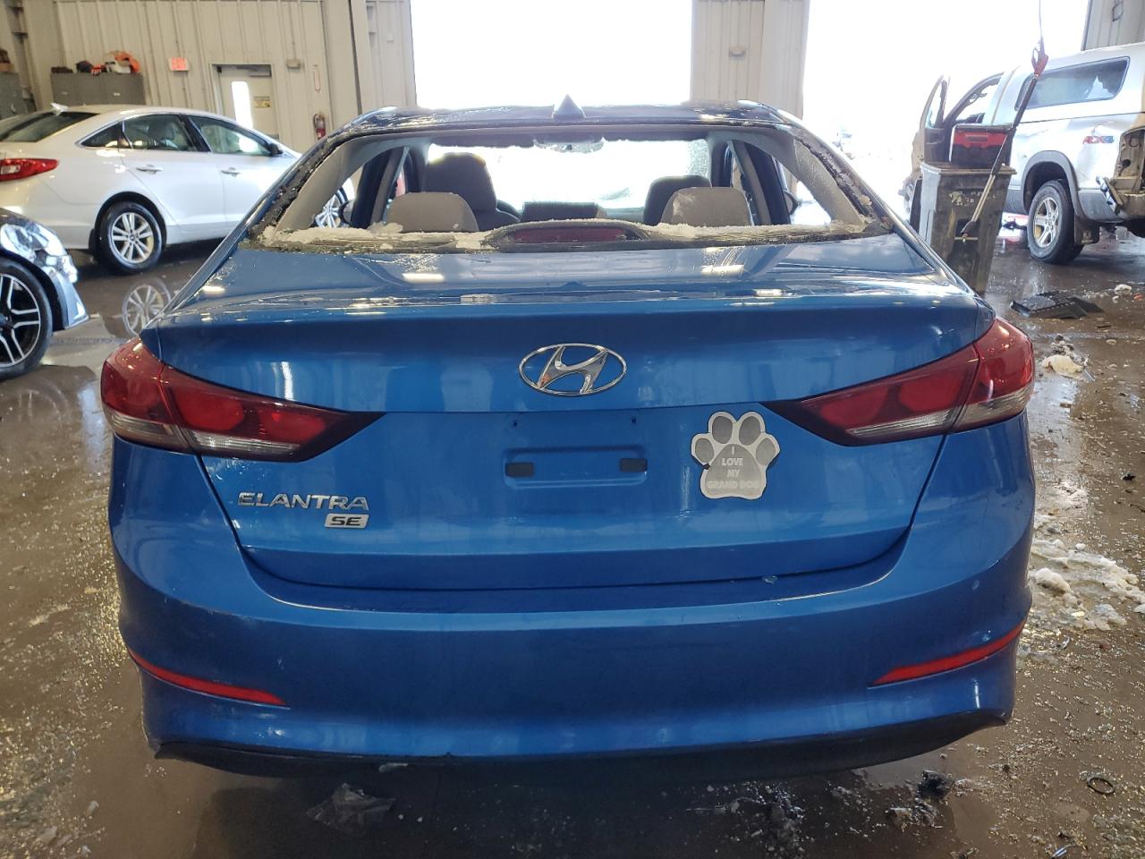 2017 Hyundai Elantra - Image 6