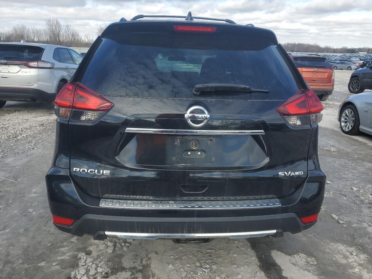 2017 Nissan Rogue - Image 6