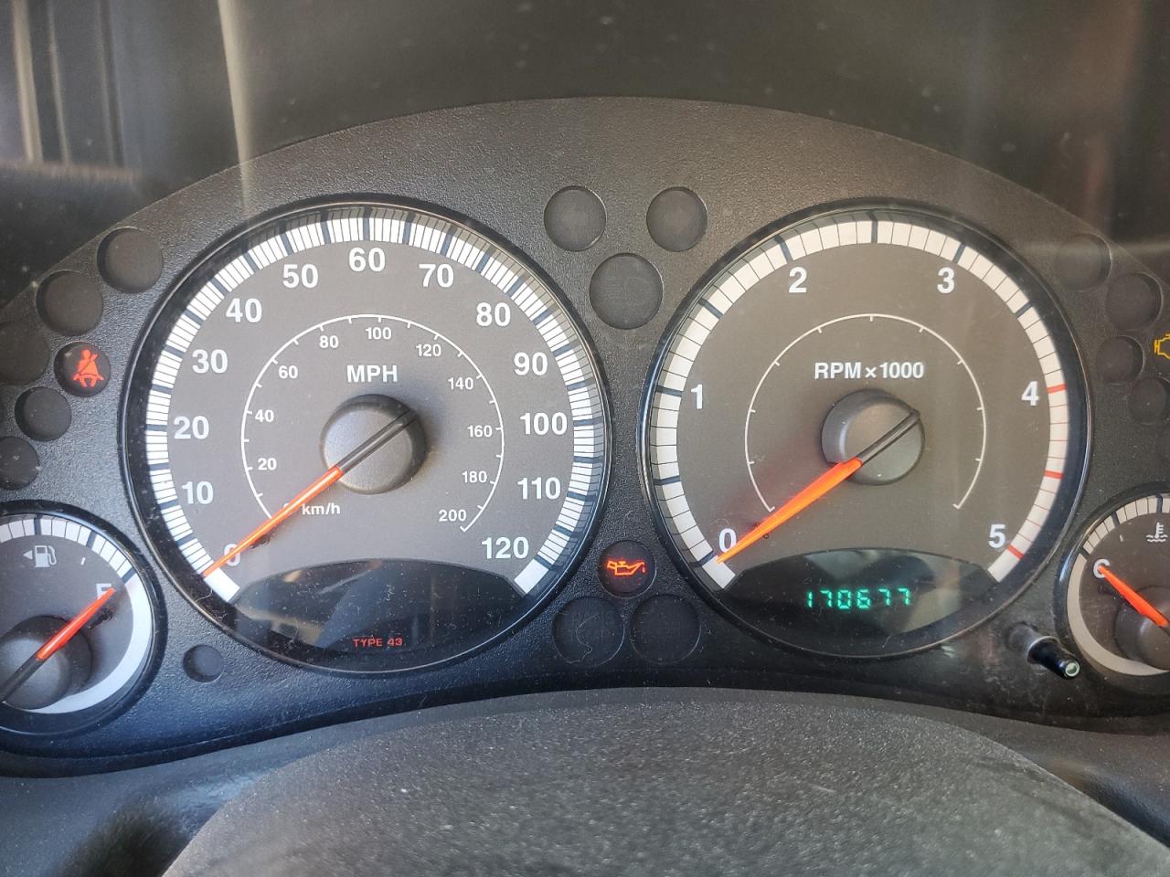 2005 Jeep Liberty (North America) - Image 9