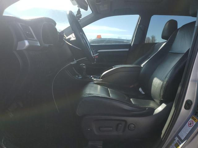 Parquets TOYOTA HIGHLANDER 2016 Srebrny