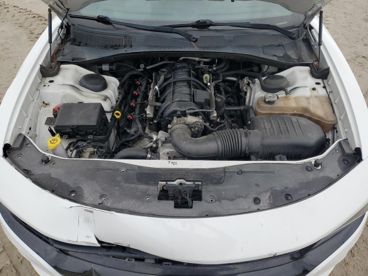 2016 Dodge Charger - Image 11