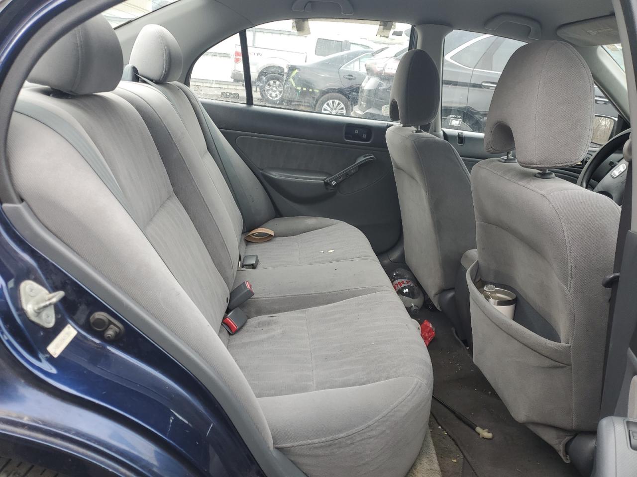 2004 Honda Civic - Image 10