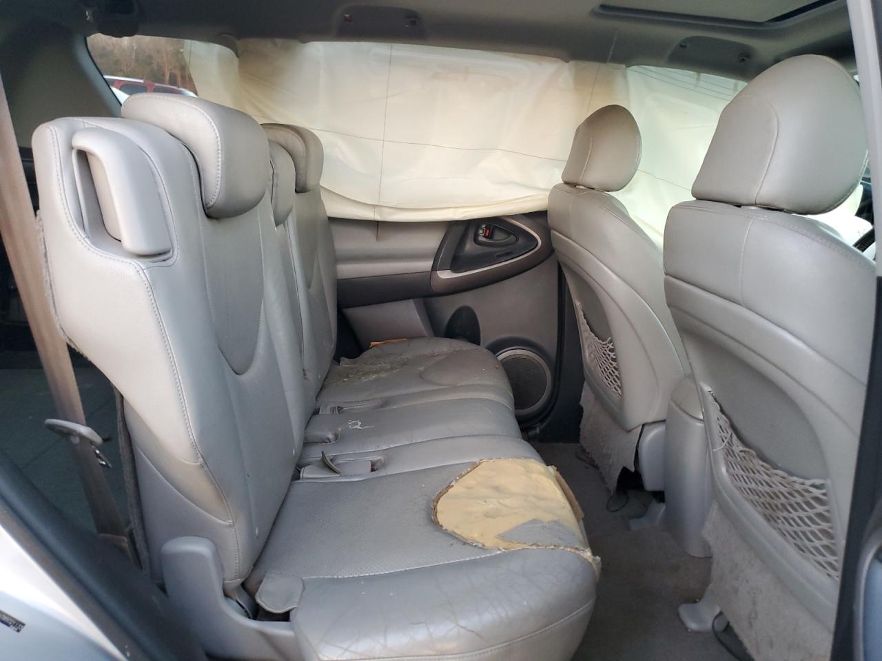 2008 Toyota RAV 4 - Image 11