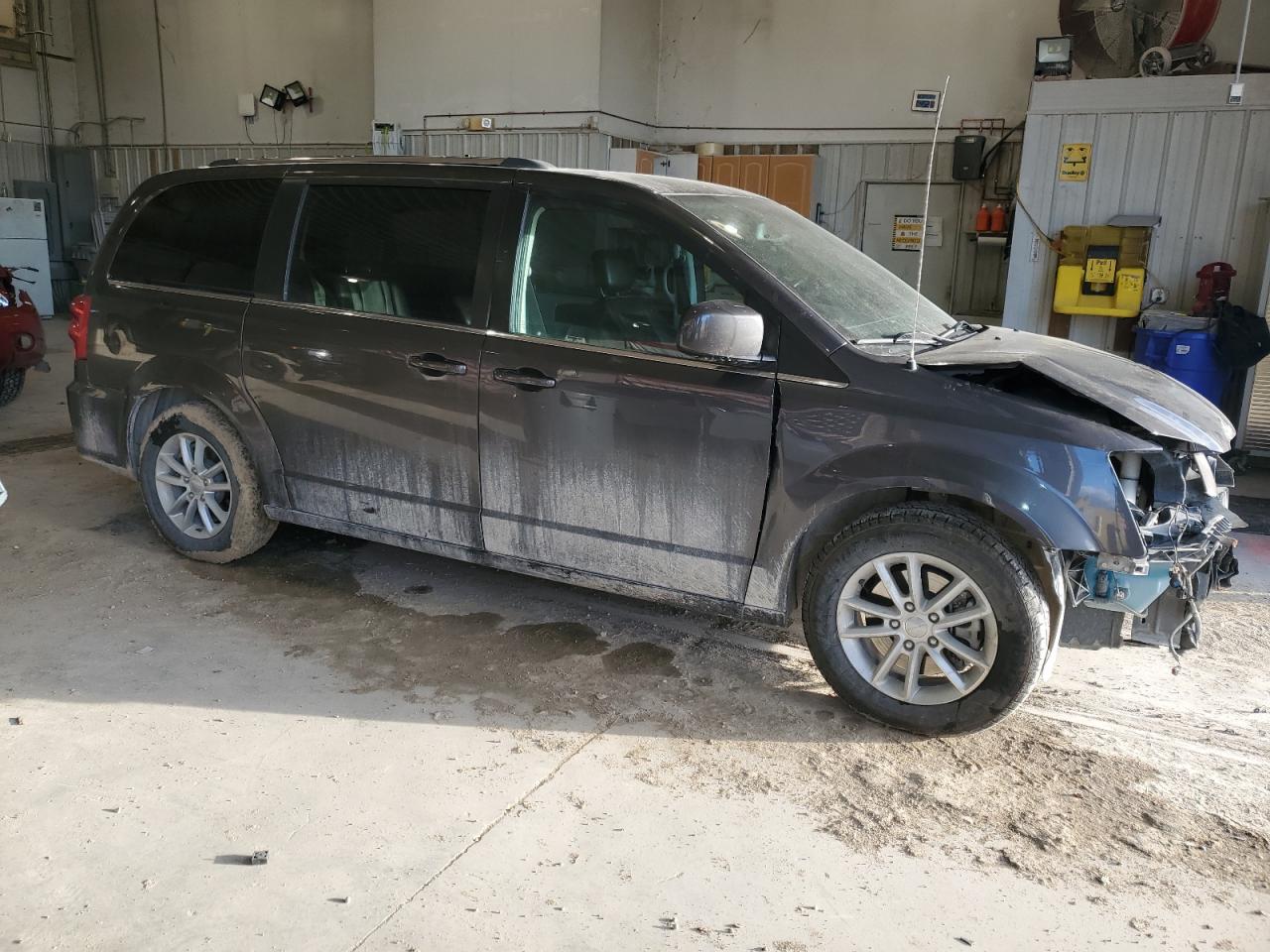 2020 Dodge Caravan - Image 4