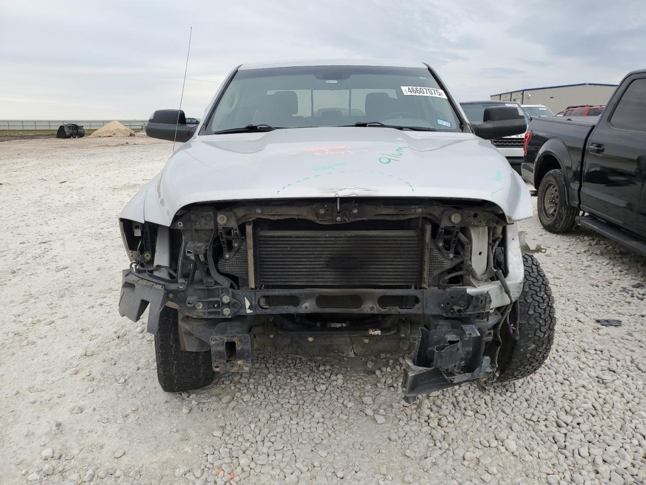 2016 RAM 1500 - Image 5
