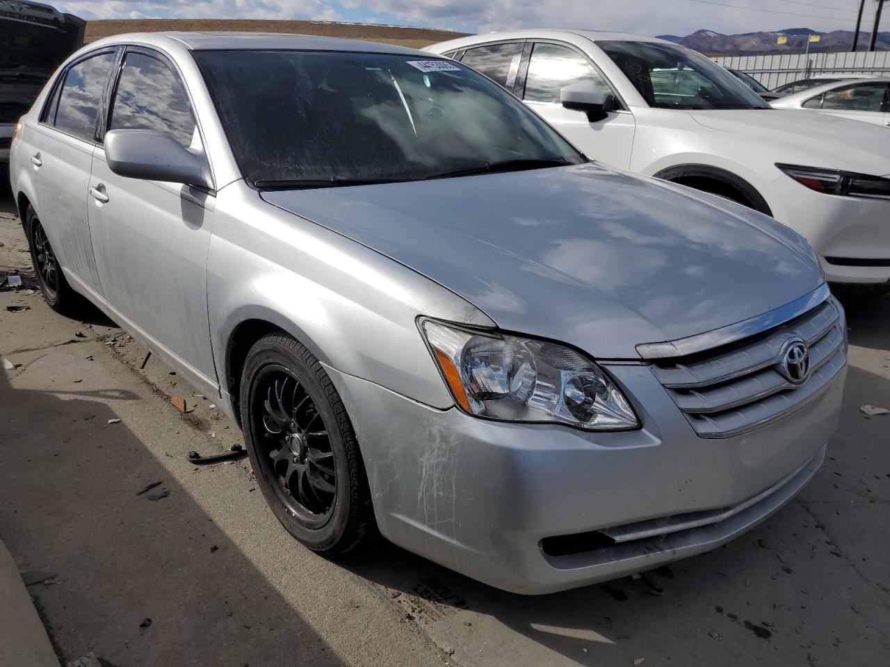 2006 Toyota Avalon - Image 4