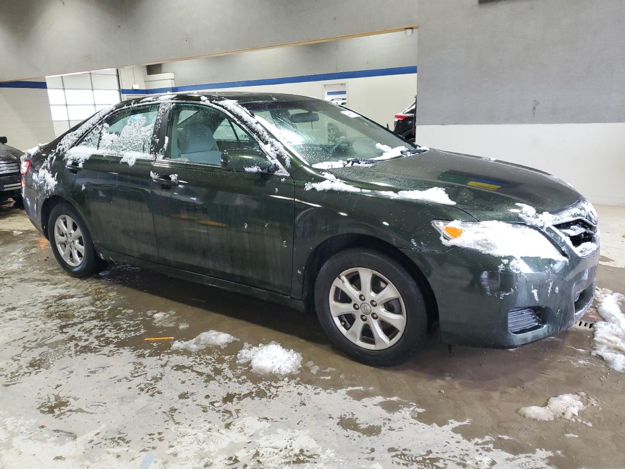 2011 Toyota Camry - Image 4