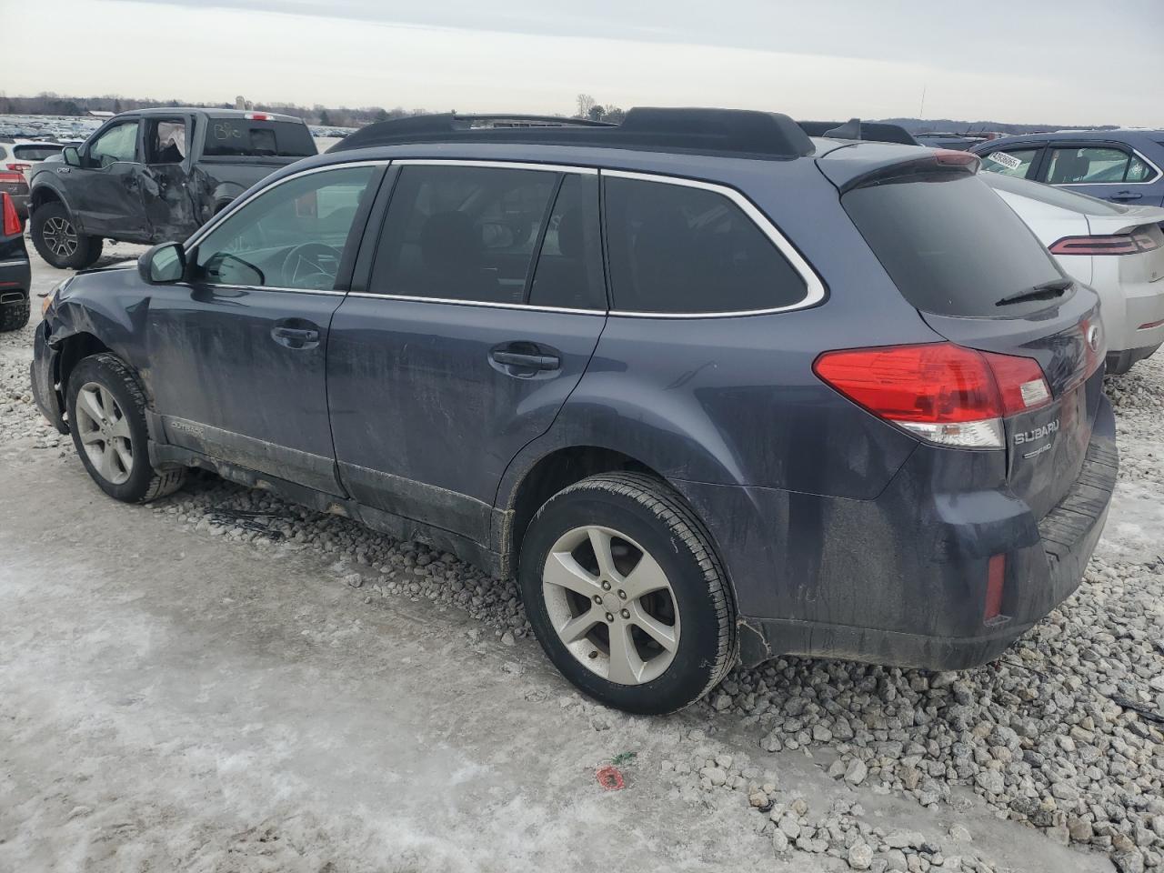2014 Subaru Outback - Image 2