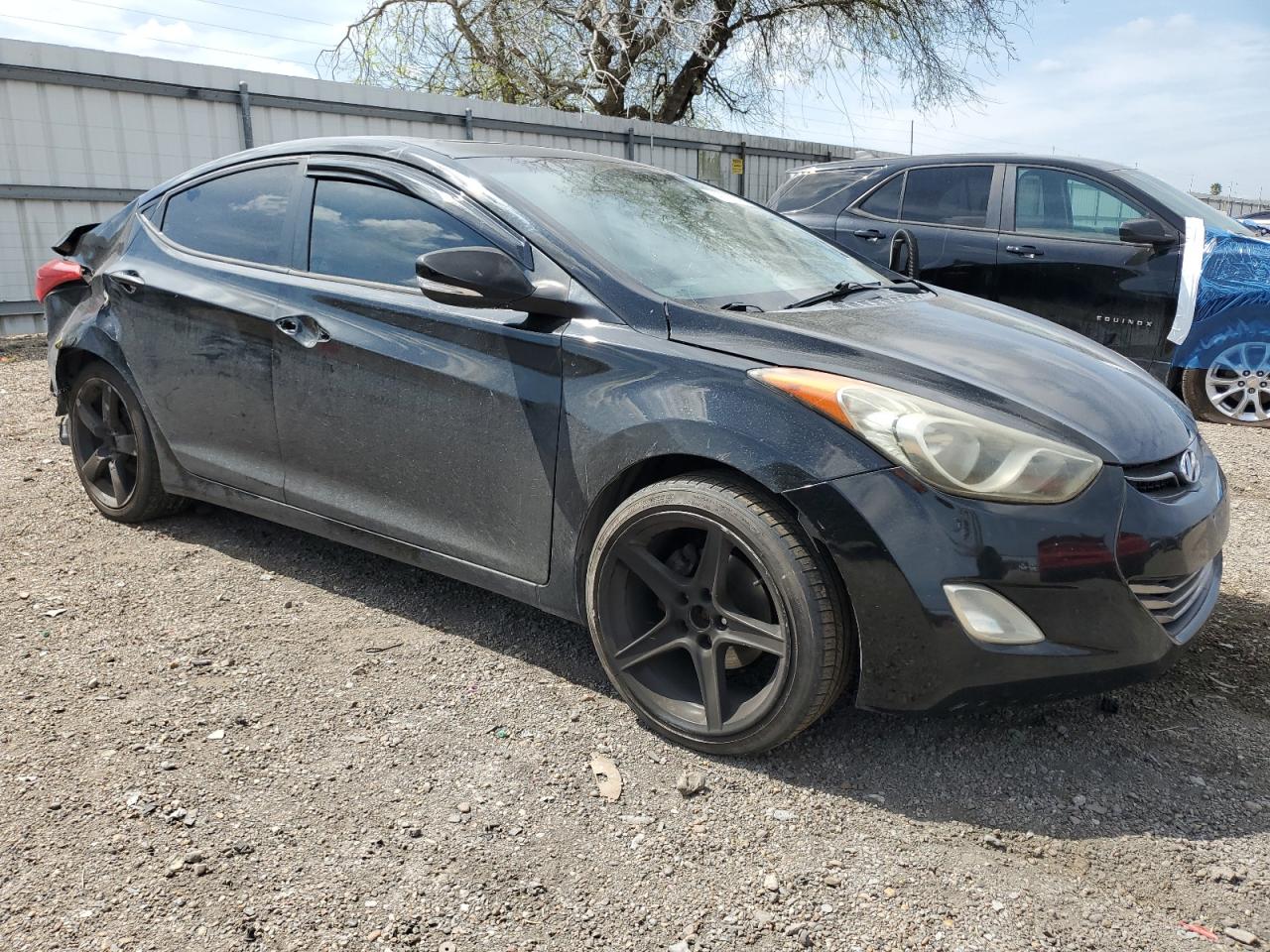 2011 Hyundai Elantra - Image 4