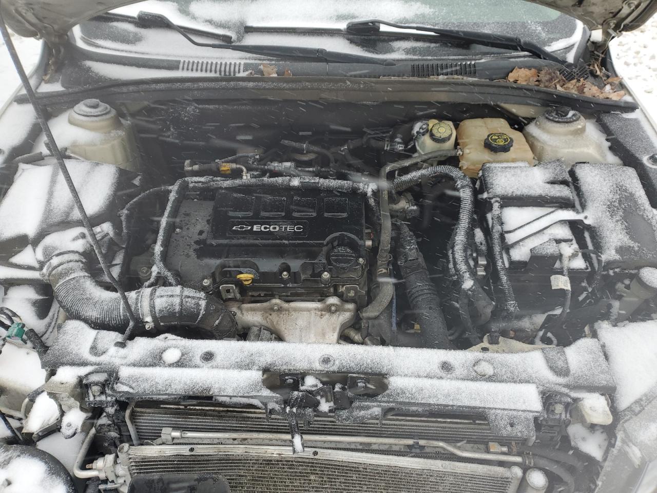 2013 Chevrolet Cruze - Image 11