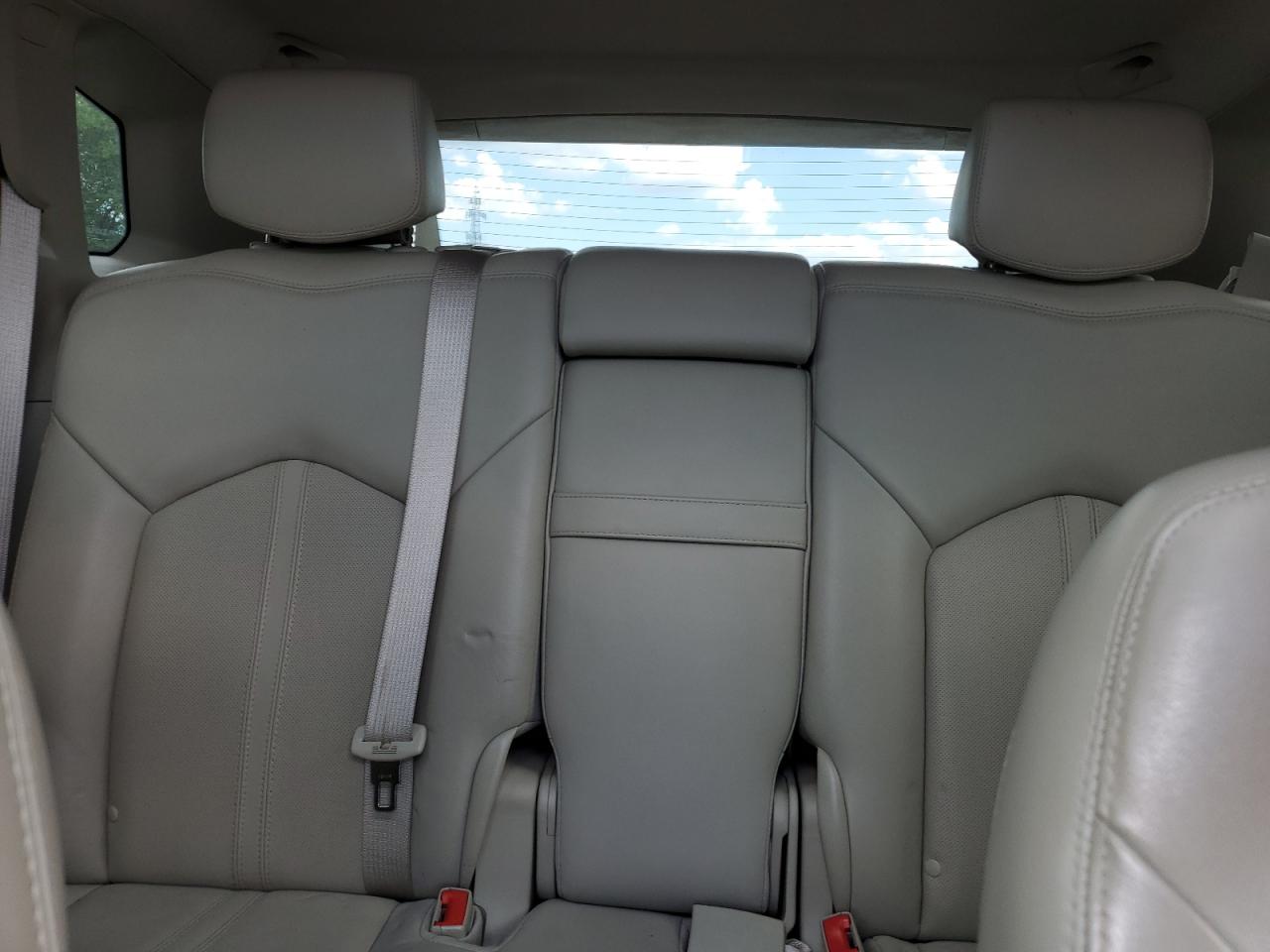 2012 Cadillac SRX - Image 10