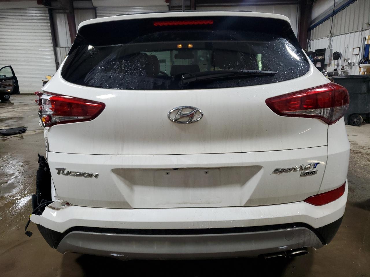 2017 Hyundai Tucson - Image 6