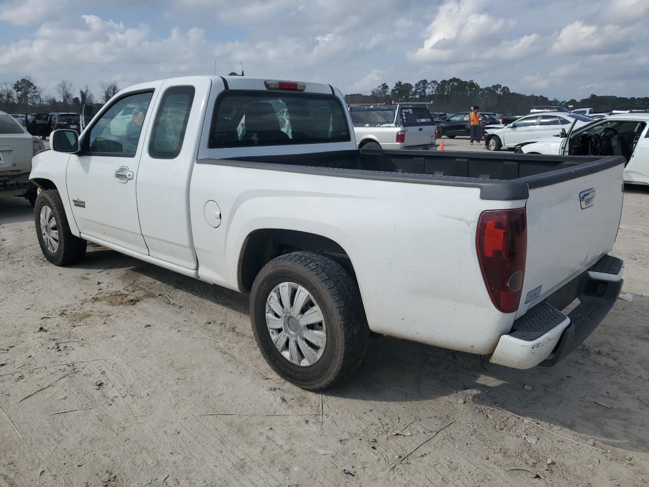 2012 Chevrolet Colorado - Image 2