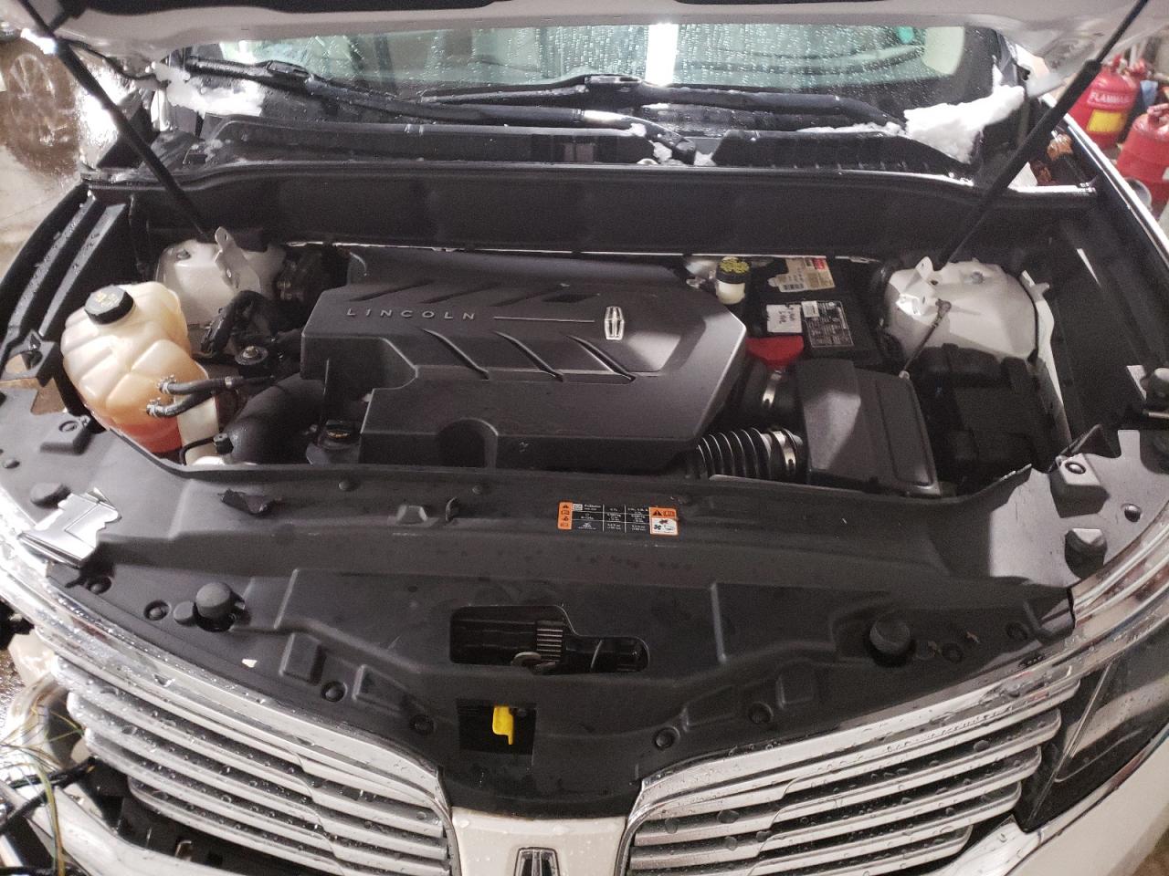 2017 Lincoln MKX - Image 12