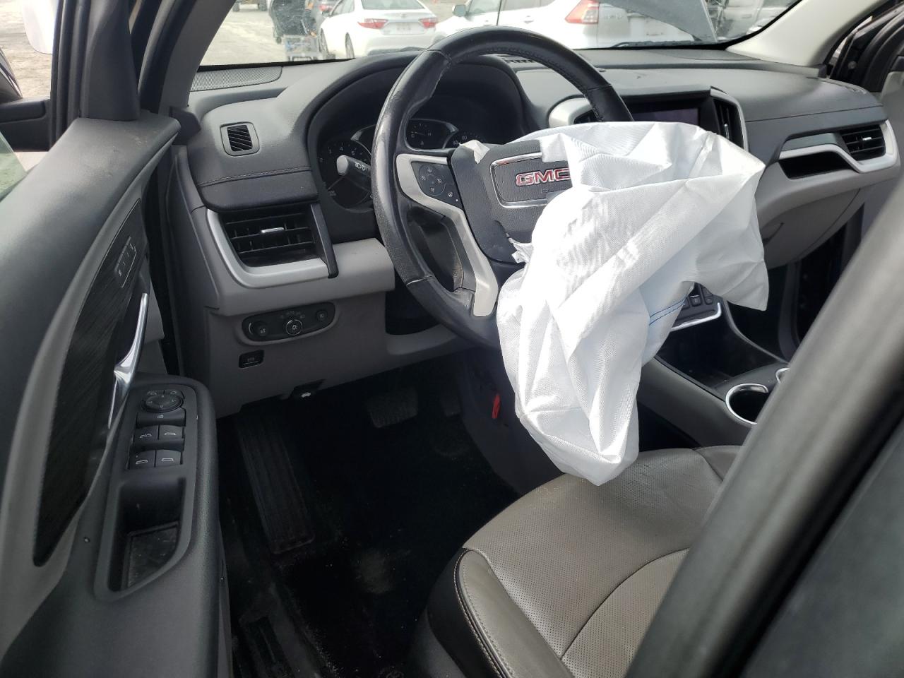 2019 GMC Terrain - Image 8