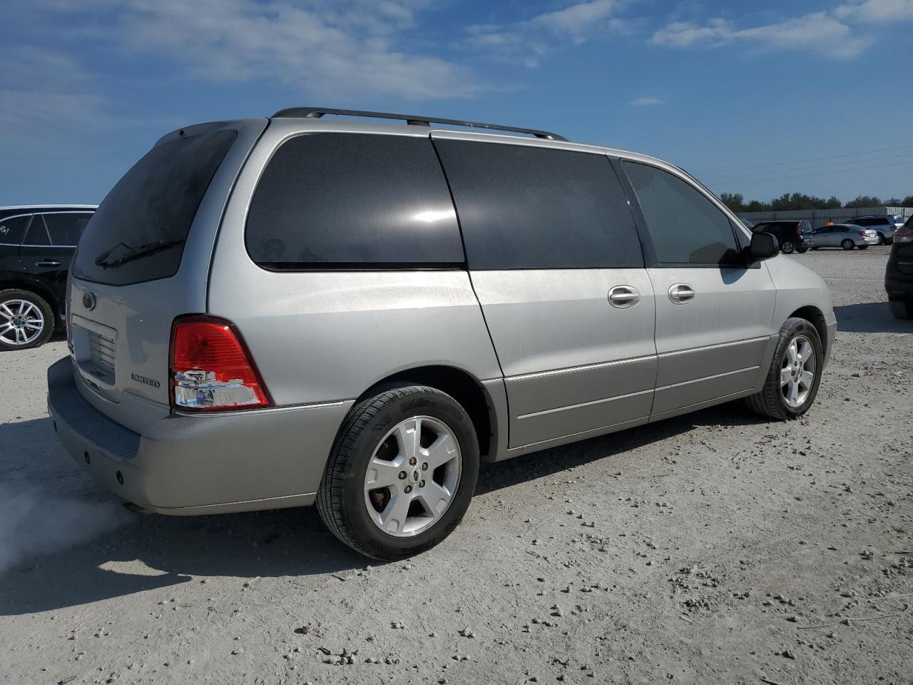 2005 Ford Freestar - Image 3