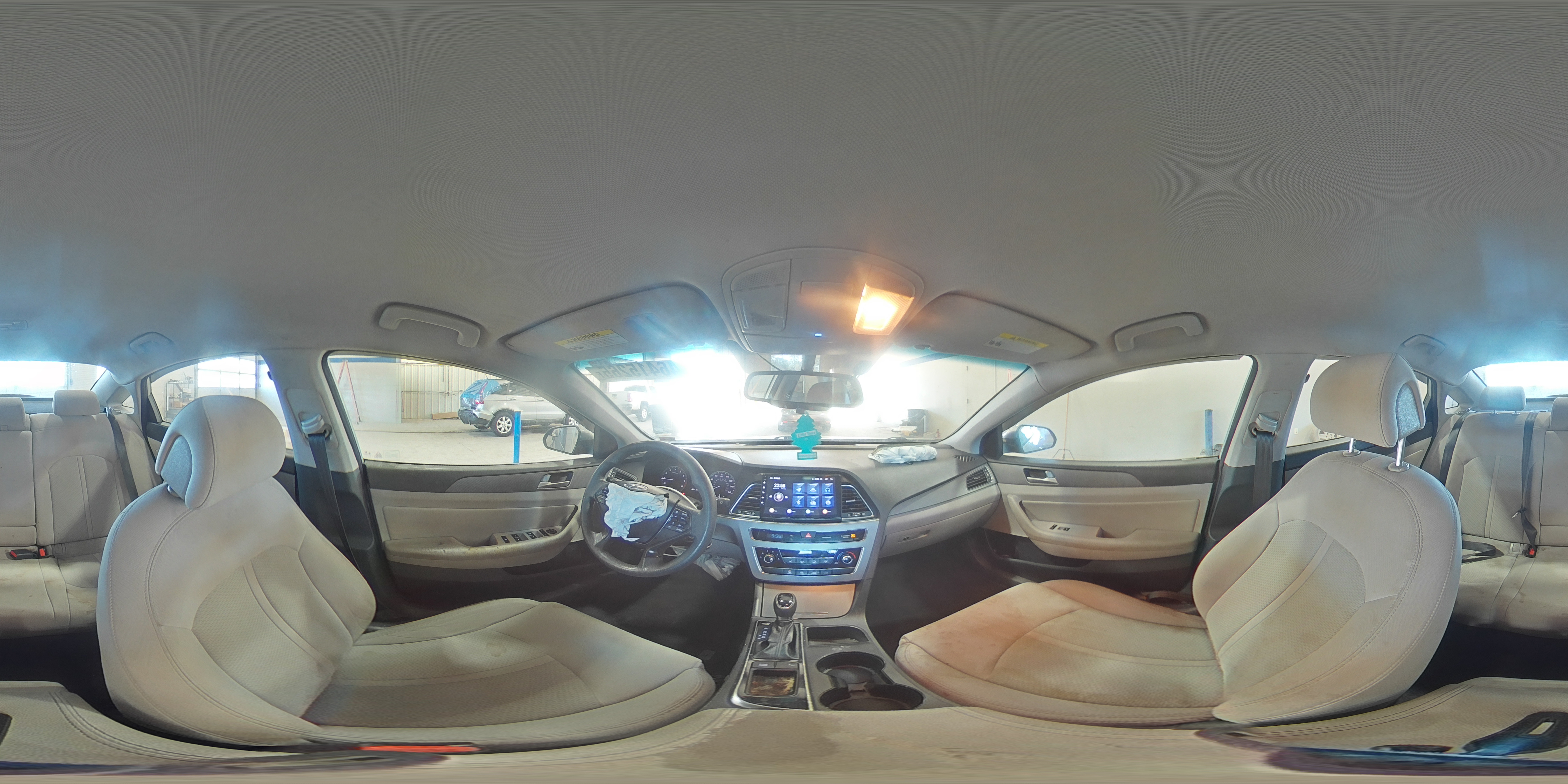 2015 Hyundai Sonata - Image 13