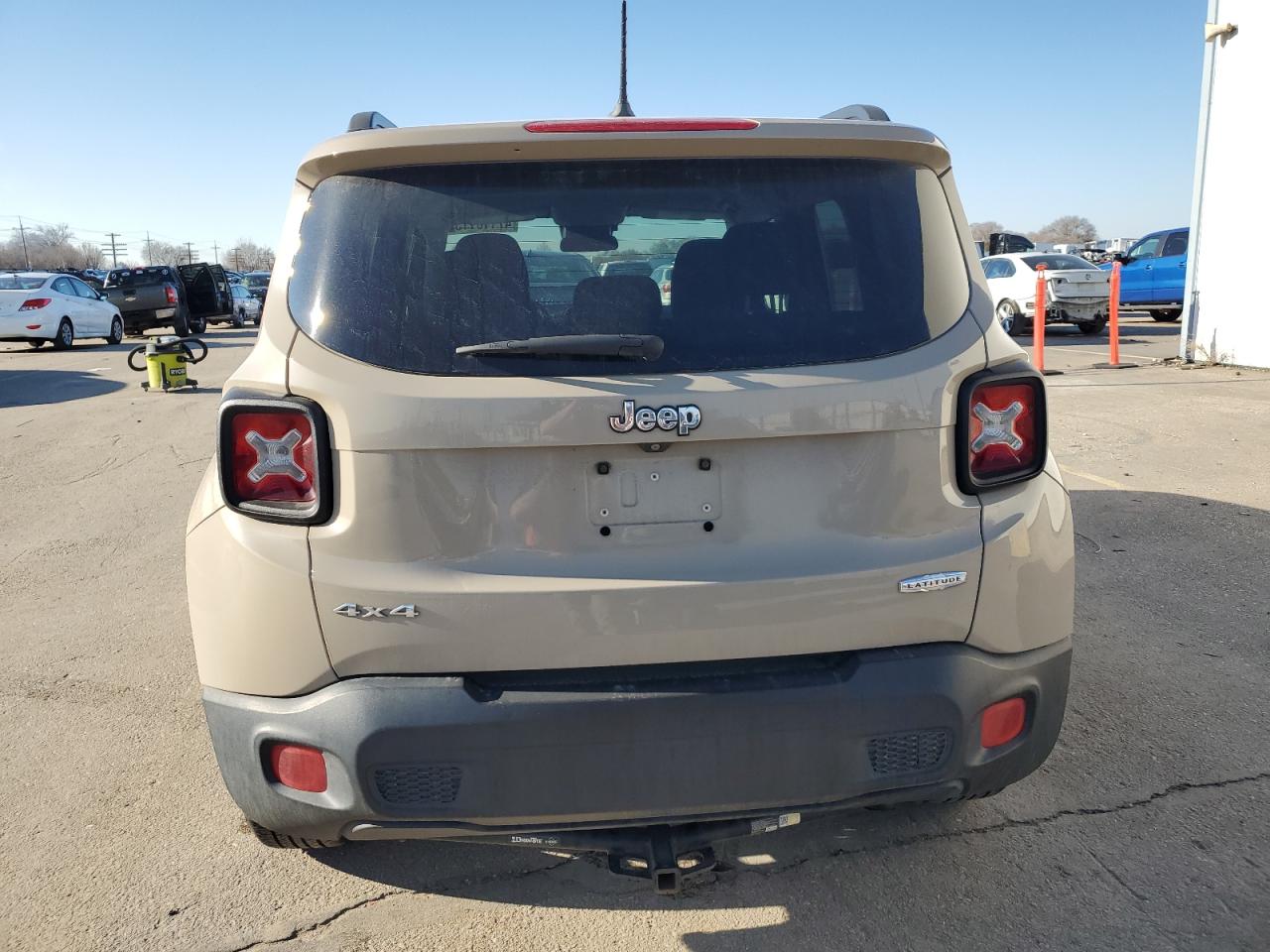 2015 Jeep Renegade - Image 6