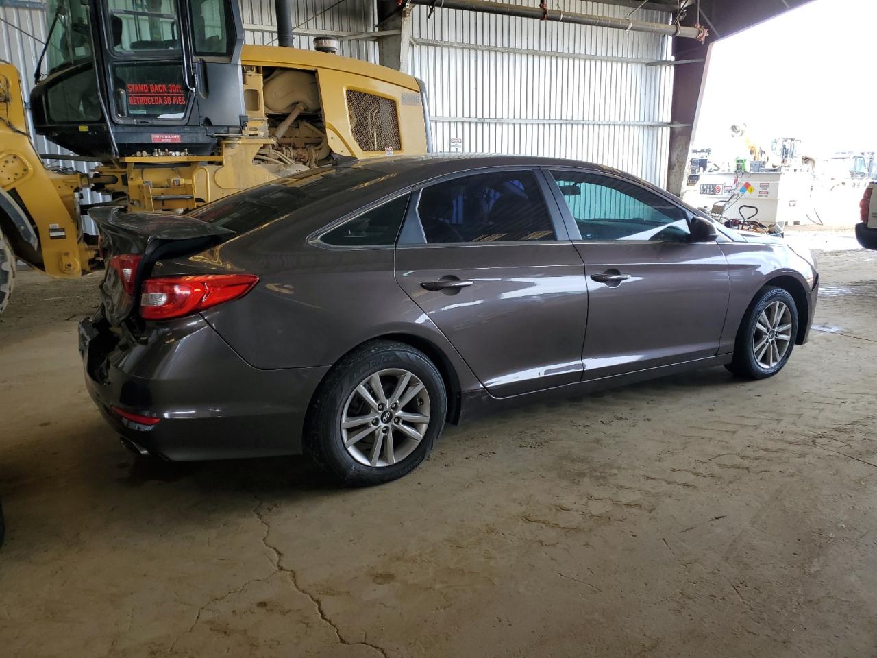 2015 Hyundai Sonata - Image 3