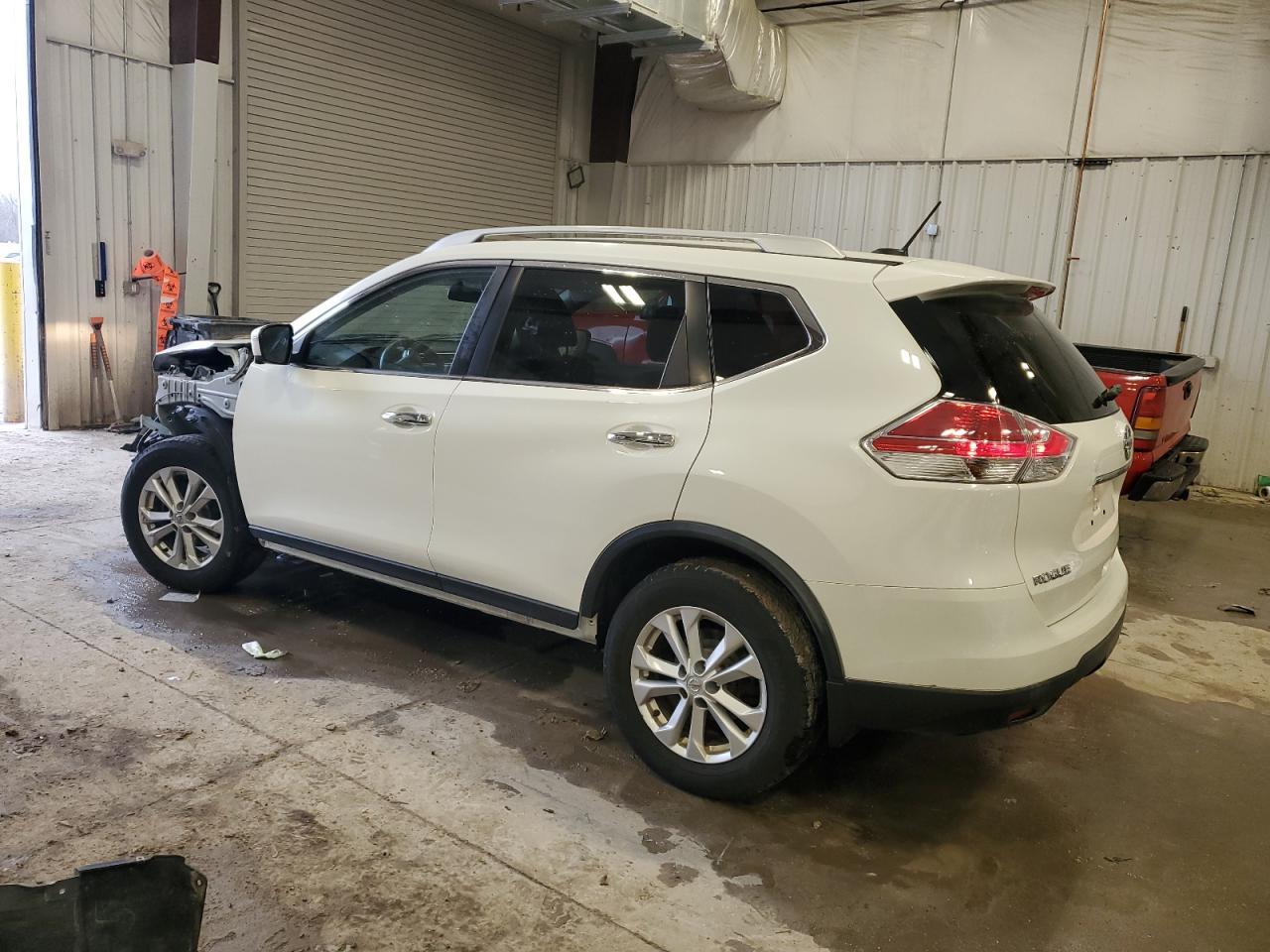 2016 Nissan Rogue - Image 2