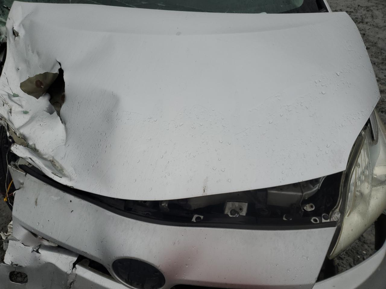2010 Toyota Prius - Image 13