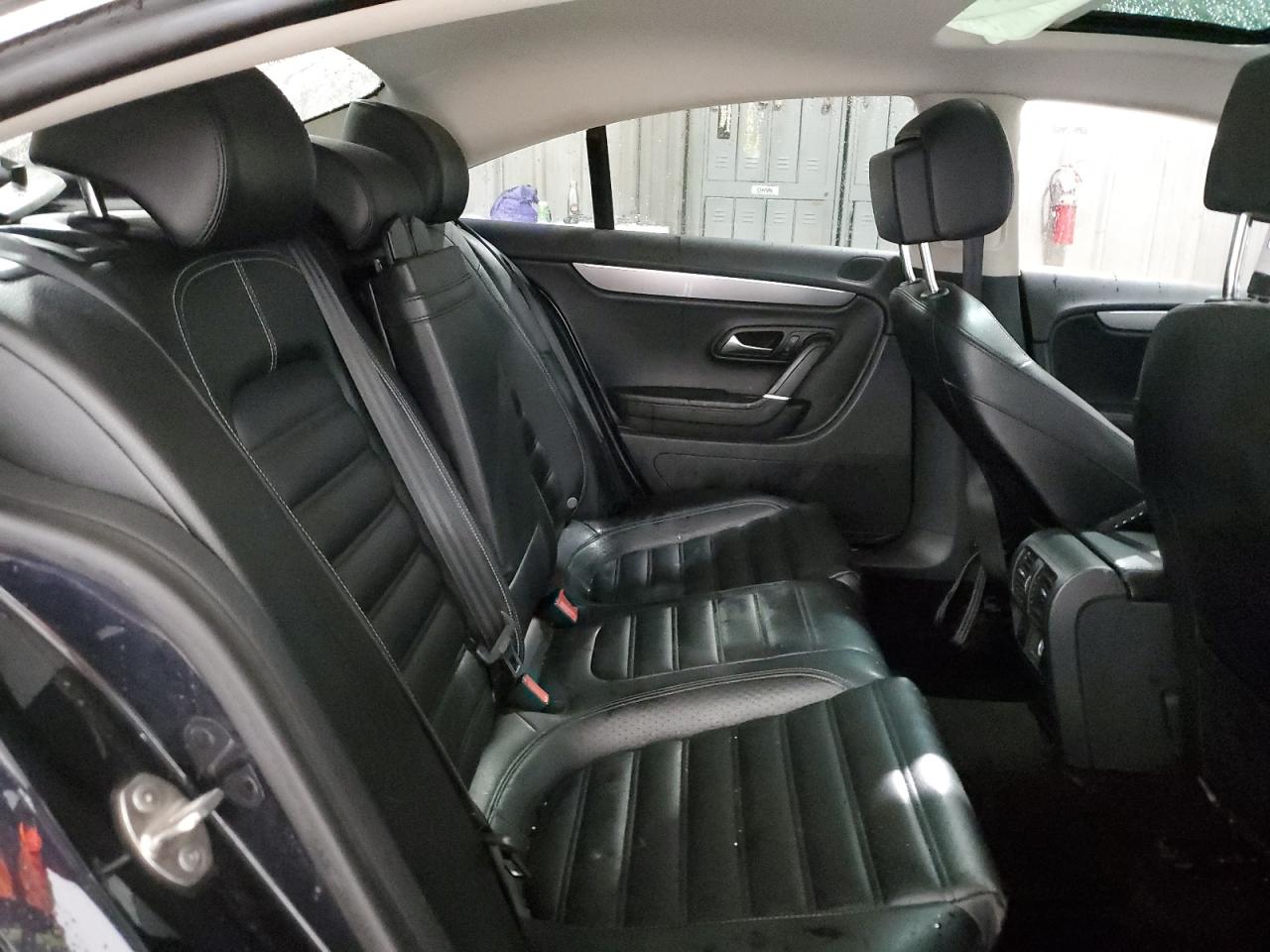 2013 Volkswagen Passat CC - Image 10