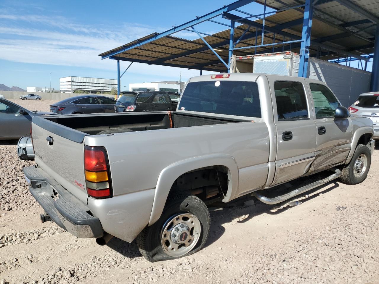 2005 GMC Sierra - Image 3