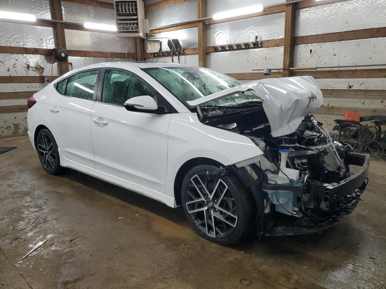 2019 Hyundai Elantra - Image 4