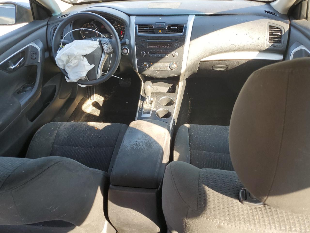 2015 Nissan Altima - Image 8