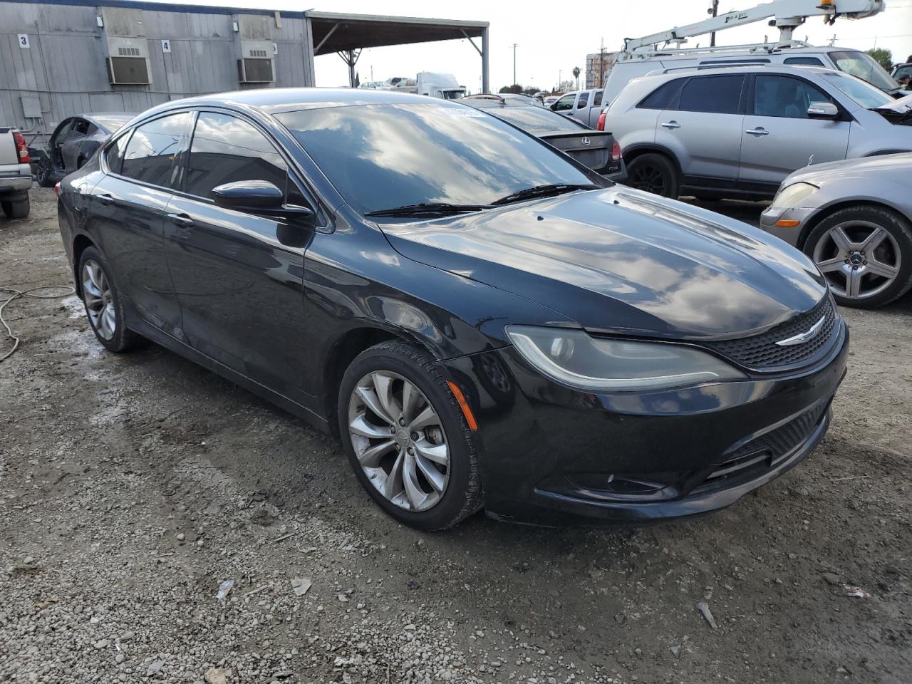 2015 Chrysler 200 - Image 4