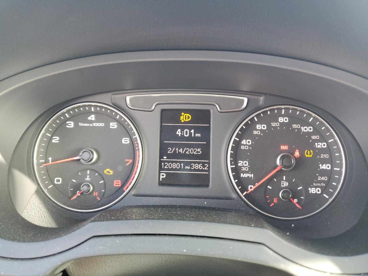 2017 Audi Q3 - Image 9