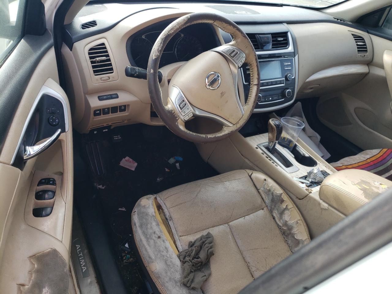 2017 Nissan Altima - Image 8
